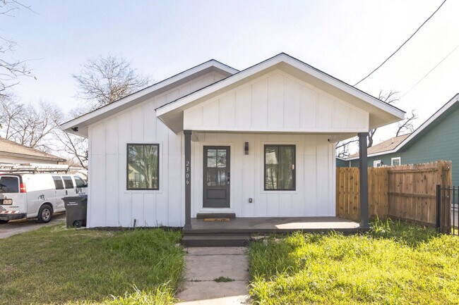 Foto del edificio - 2306 E Houston St