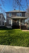 Building Photo - 14809 Alder Ave