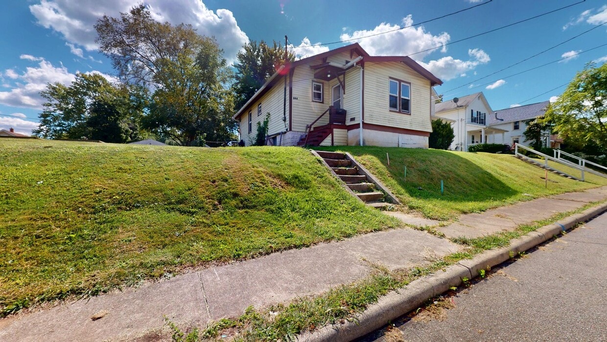 Primary Photo - 2 bedroom ranch in Mansfield Schools