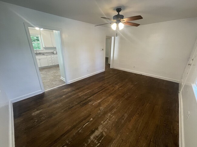 Foto del edificio - 2 bd 1 ba Detached house