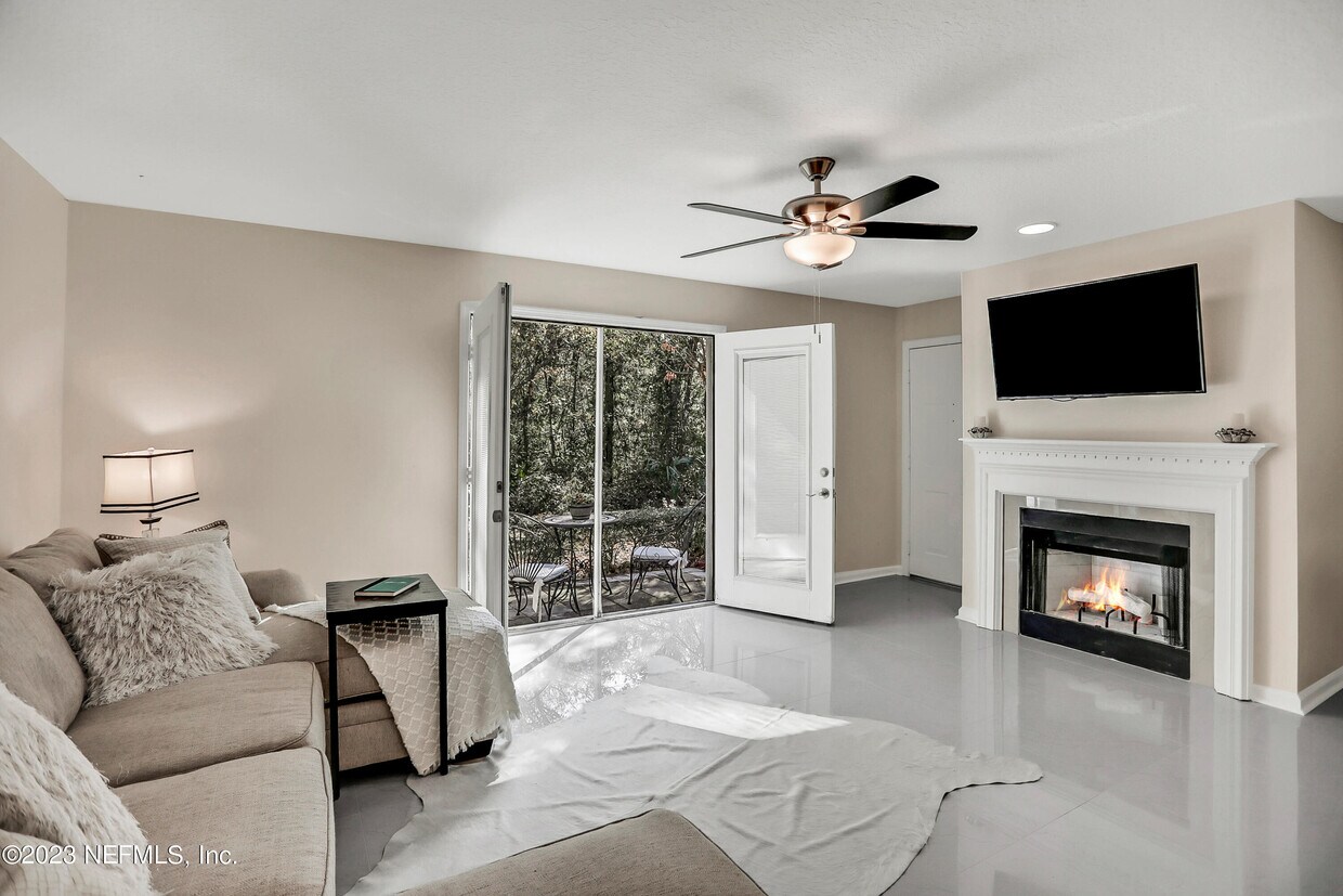 13715 Richmond Park Dr N Unit 1103, Jacksonville, FL 32224 Condo for