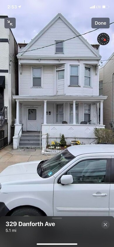 Primary Photo - 329 Danforth Ave