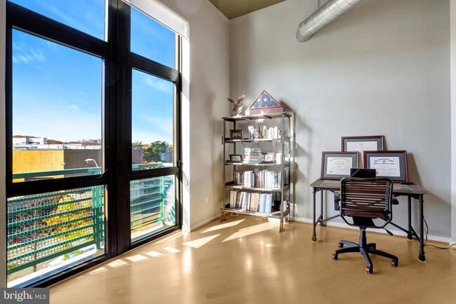 Building Photo - 2720 S Arlington Mill Dr