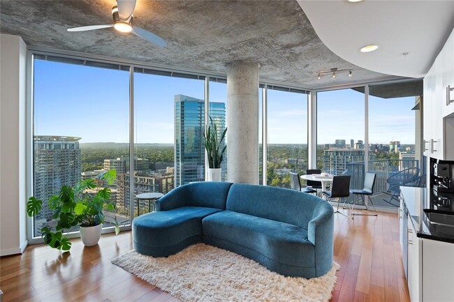 Building Photo - 360 Nueces St
