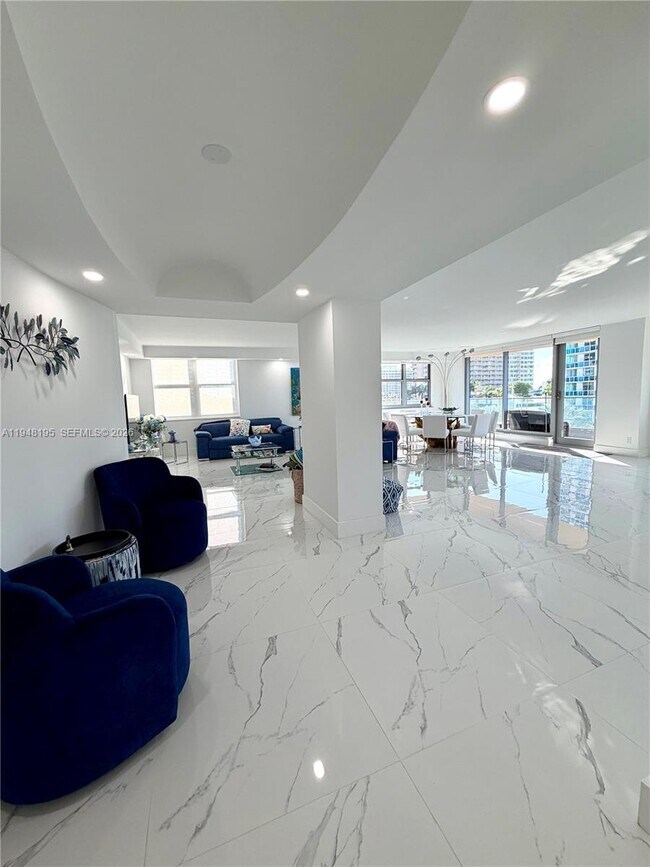 Foto del edificio - 1920 S Ocean Dr