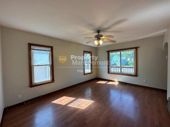 Foto del edificio - 2936 Kenwood St