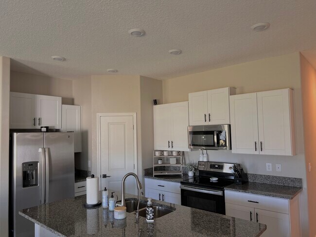 Building Photo - 12818 Wildflower Meadow Dr