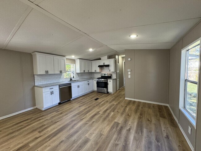 Foto del edificio - 9931 Cedar Branch Dr