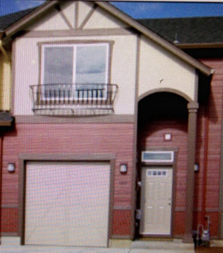 Primary Photo - 5344 NE 83rd Pl