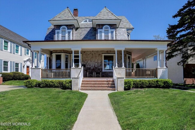 Building Photo - 307 Spier Ave