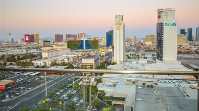 Building Photo - 4381 W Flamingo Rd