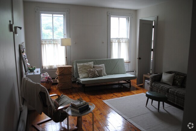 Building Photo - 204 Wooster St