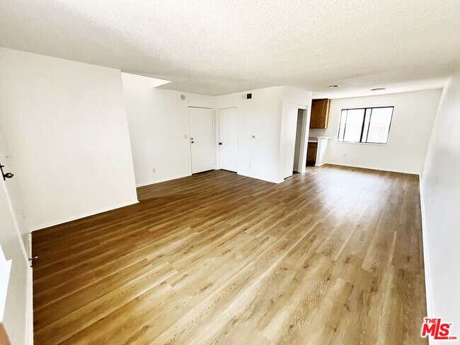 Foto del edificio - 4180 Marlton Ave