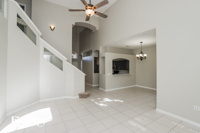 Building Photo - 1066 Citrus Ave NE