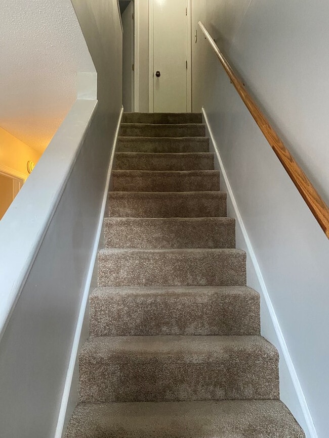 Building Photo - 2012 Gion St