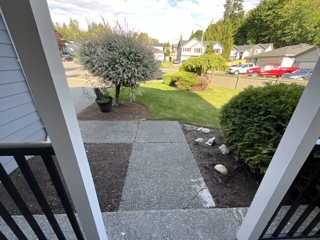 Building Photo - Beautiful 3-Bedroom, 2-Bath Home for Rent ...