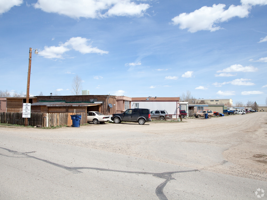 River Ranch Village Mobile Home Park - Apartments in Kremmling, CO ...