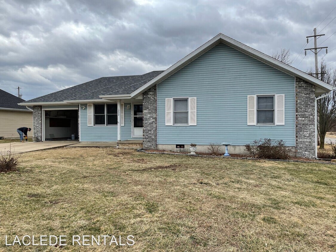Primary Photo - 3 br, 2 bath House - 1232 Fowler
