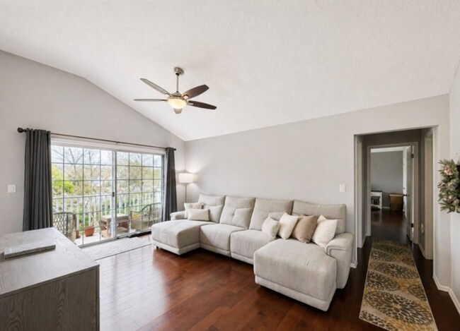 Foto del edificio - 605 Magnolia Ln