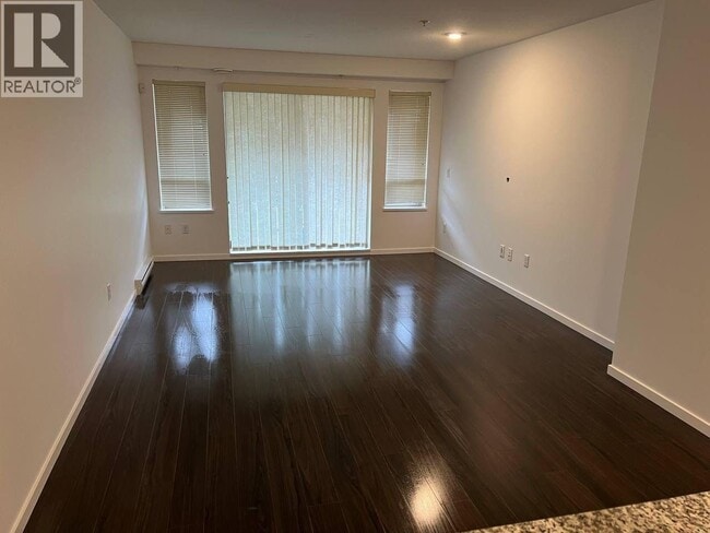 Building Photo - 3156 Dayanee Springs Blvd