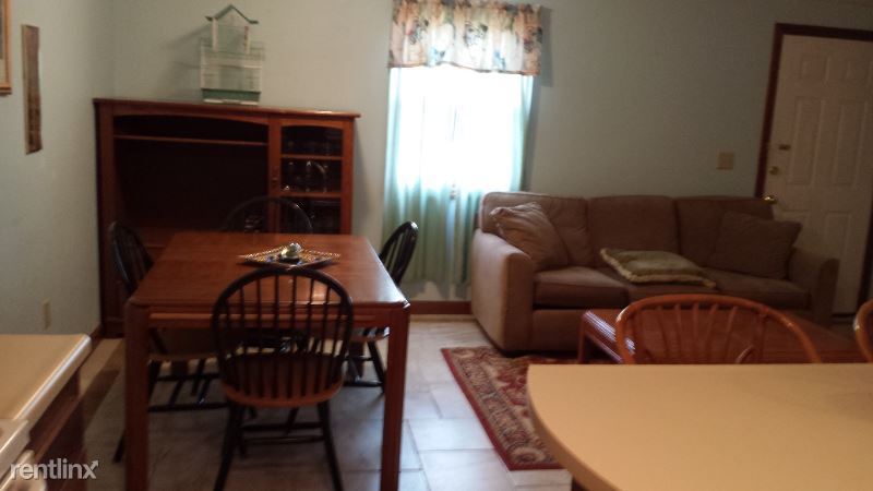 Primary Photo - 806 Elmwood Dr