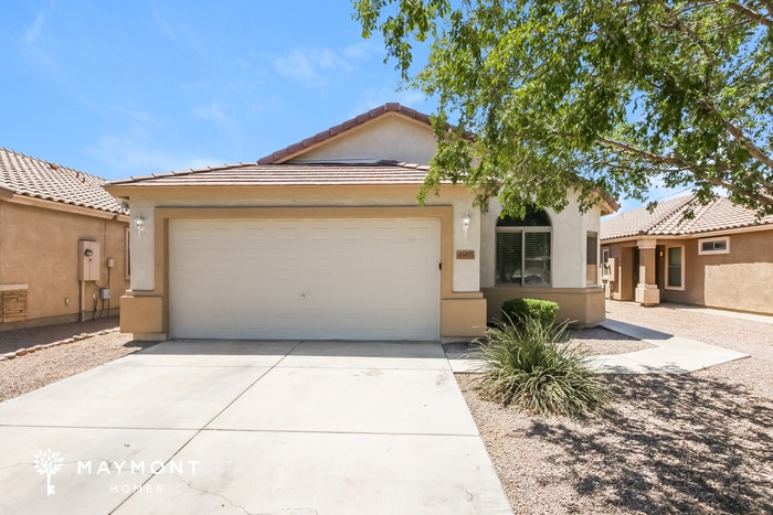 Foto principal - 45671 W Rainbow Dr