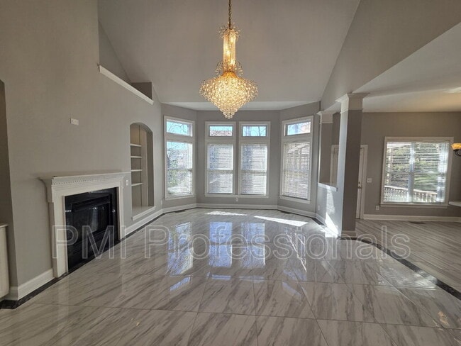 Foto del edificio - 315 Shadow Creek Dr