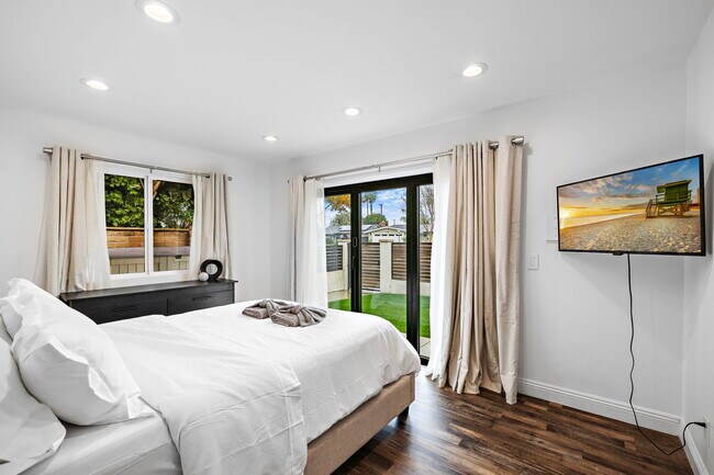 Foto del edificio - 1581 Baker St