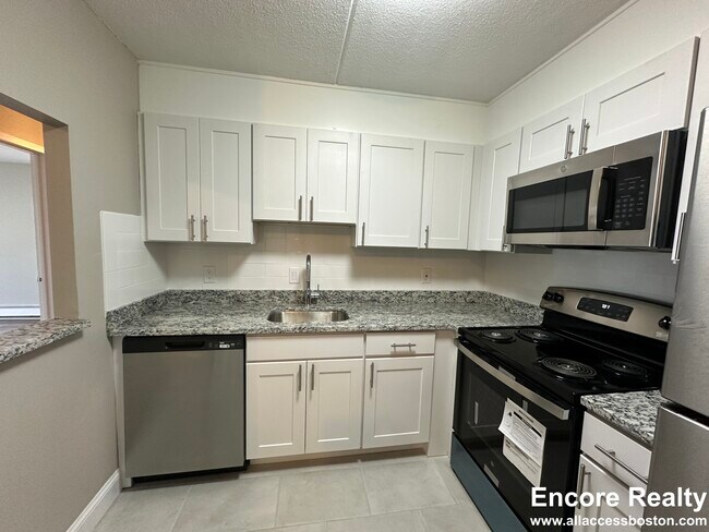 Foto del edificio - 720 Highland Ave