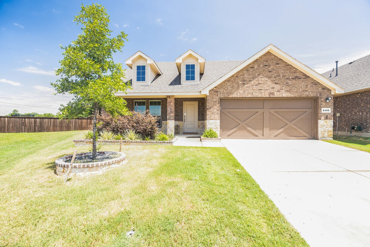2453 Opaline Dr, Aubrey, TX 76227 House Rental in Aubrey, TX