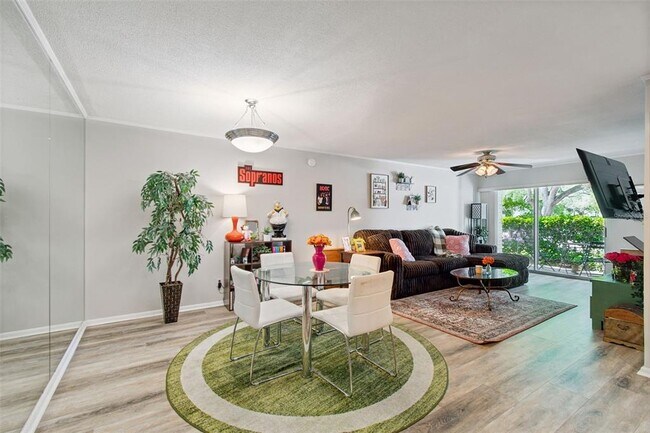 Foto del edificio - 3325 Bayshore Blvd