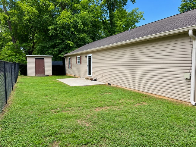 Photo - 602 Martin St (Maryville, TN) House