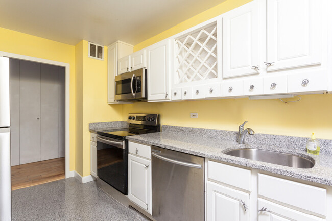 Foto del edificio - 5455 N Sheridan Rd