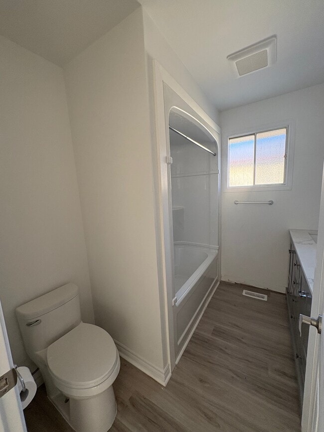 Photo du bâtiment - 10 Hamilton St