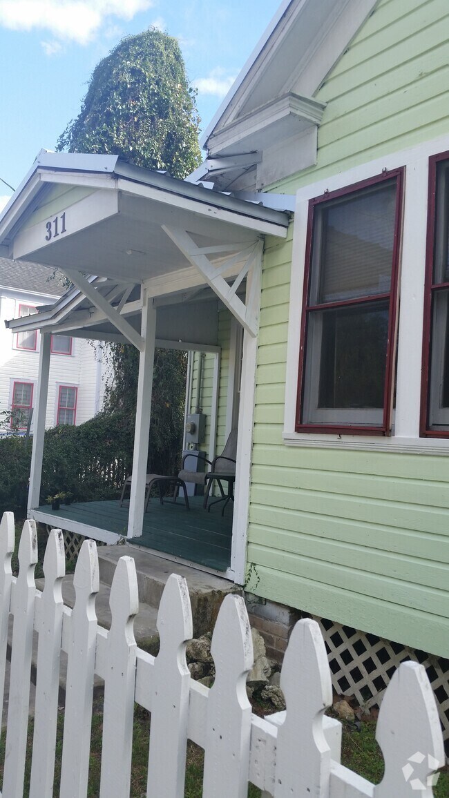 Downtown Gainesville Apartments for Rent with Extra Storage