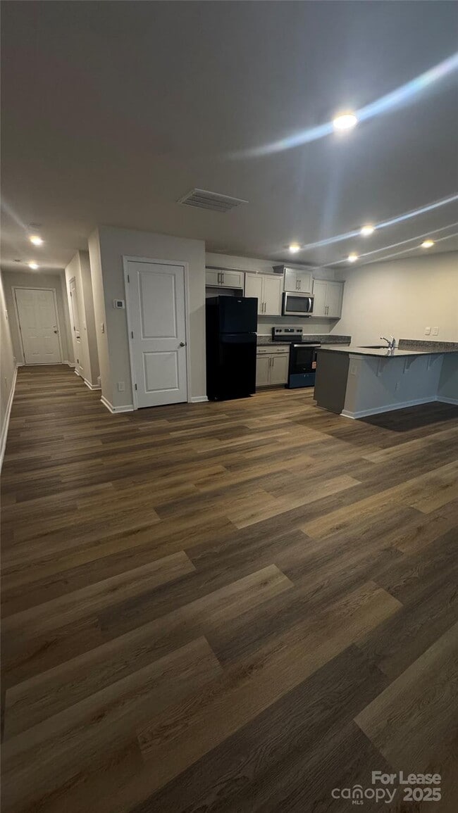 Foto del edificio - 4116 Lurelin Ln