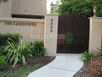 Primary Photo - 2420 Torrey Pines Rd