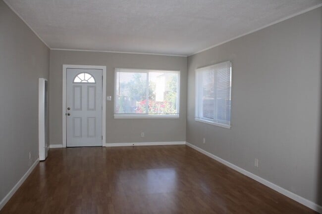 Foto del edificio - 1117 Palmer Ave