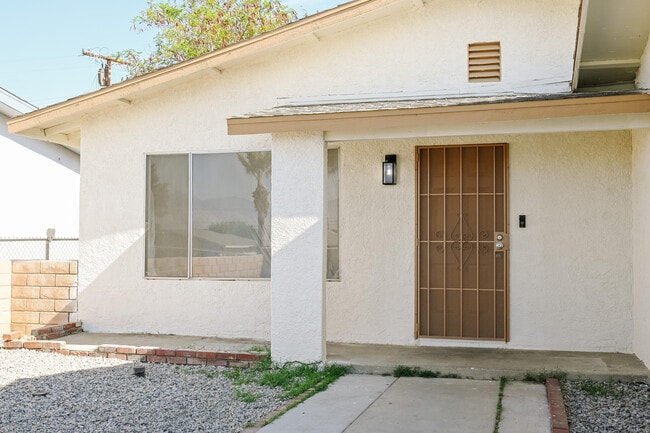 Building Photo - 66604 Flora Ave