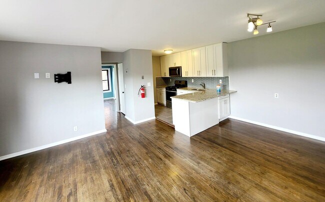 Foto del edificio - 204 Woodcliff Ave