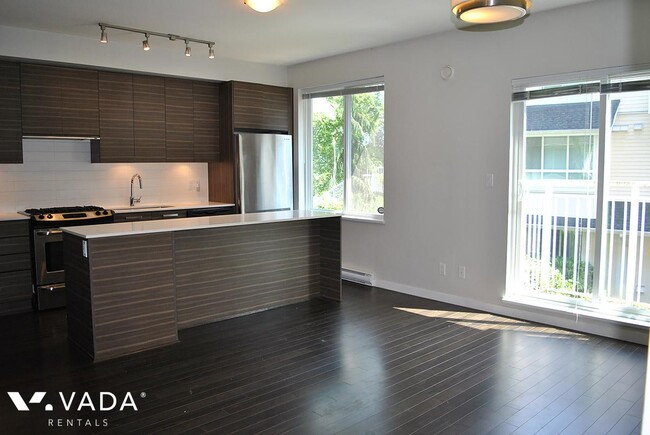 Photo du bâtiment - Cassia Apartment Rental 22-6965 Hastings S...