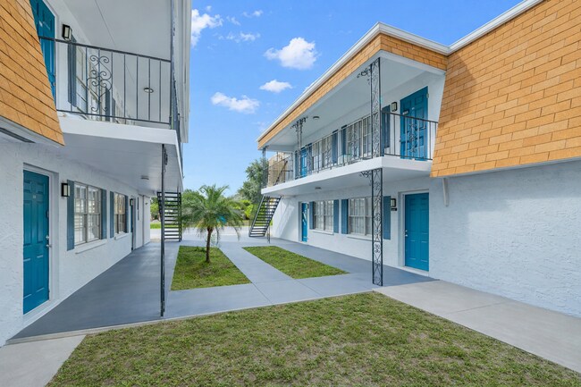 Foto del edificio - Uptown Villas 68
