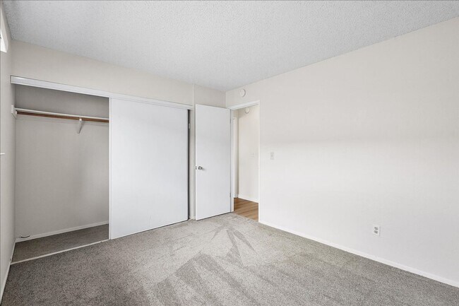 Foto del edificio - 2228 Lincoln Ave