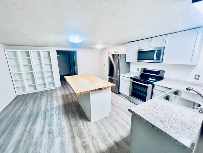 Foto del edificio - 3911 N Wilder Rd