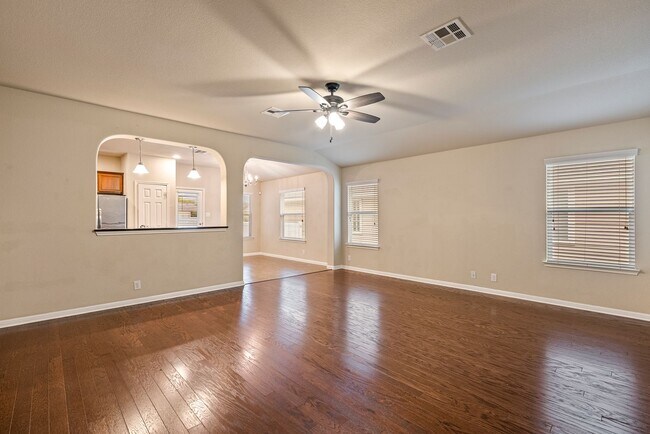 Foto del edificio - Modern Comfort Meets Everyday Convenience ...