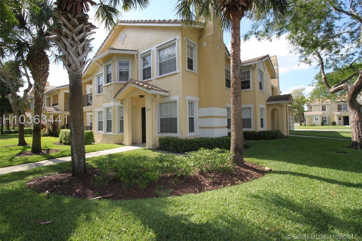 1510 Belmont Ln, North Lauderdale, FL 33068 Condo for Rent in North