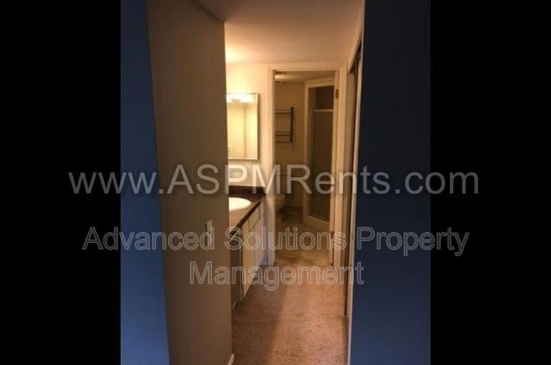 Primary Photo - 1040 Quail Park Dr