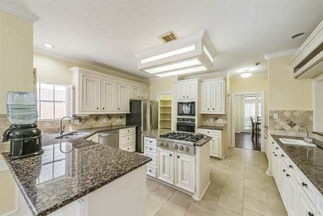 Building Photo - 1706 Galleon Oaks Dr