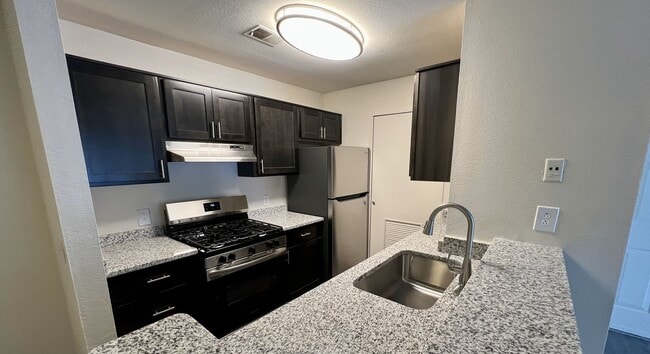 Interior Photo - Meadowood Park of Wixom