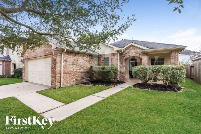 Foto del edificio - 2726 Lakecrest Way Dr